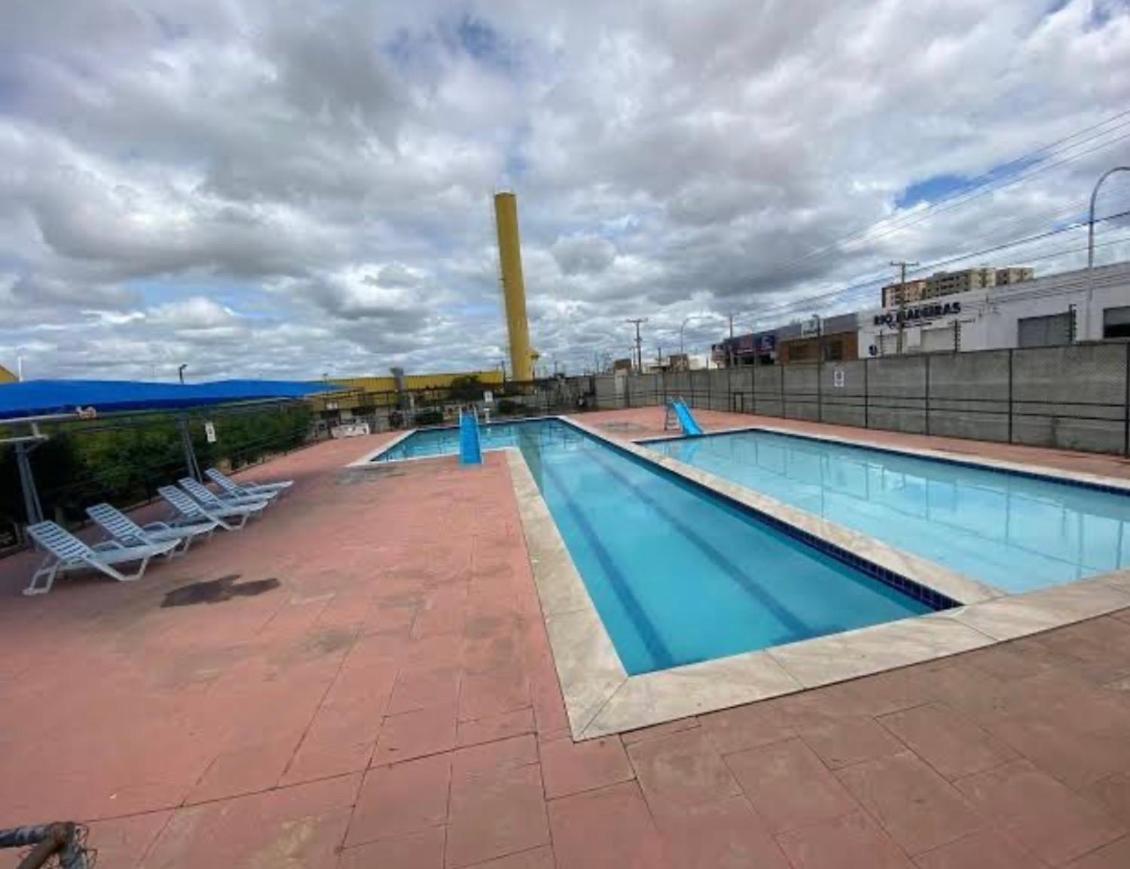 Apto Para Ate 4 Pessoas,Otima Localizacao, Area De Lazer Com Conveniencia E Piscina Para Crianca Petrolina Extérieur photo